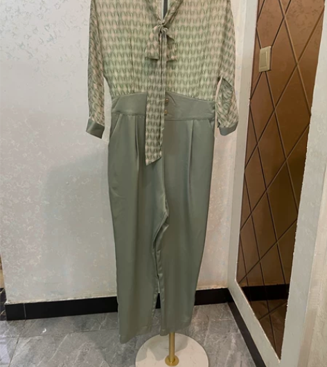 全新高定连体裤 M码胸围90 腰围74 5...