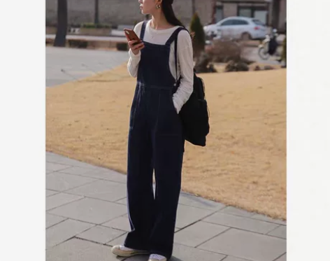 背带牛仔裤 全新 感兴趣的话点“我想要”和...