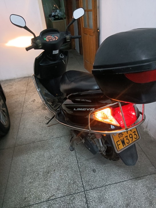 转让九成新雅马哈飞鹰踏板摩托车，车况非常好...