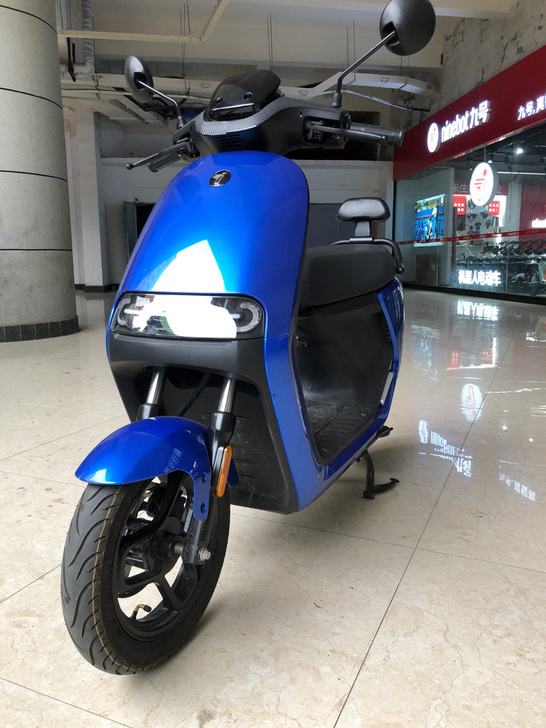 九号智能电动车E100蓝色，双电池，九九成...