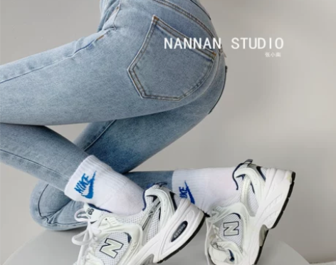 ?欧美风超高腰单排扣牛仔裤女秋冬紧身显瘦小...