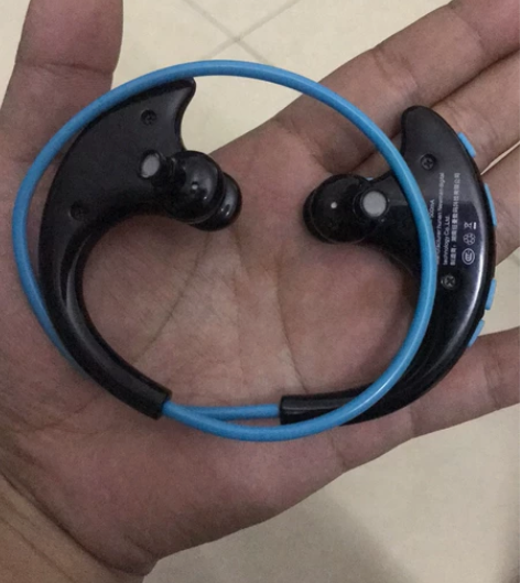 纽曼Q10耳机，没试好坏不包，配件出，售出...