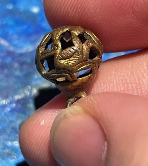 清乾隆铜鎏金镂空铜扣子一套 鸳鸯戏水题材 ...