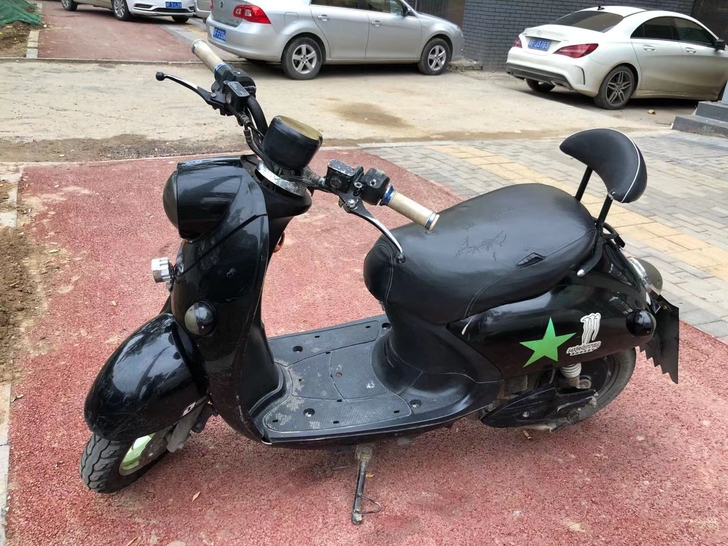 电动车，雄县，帮朋友卖的，朋友回老家了，出...
