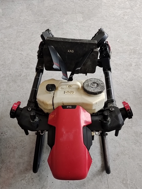 极飞V40全套，电池400循环，作业一万六...