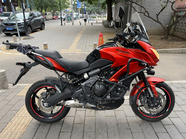 川崎异兽 versys650 2015年1...