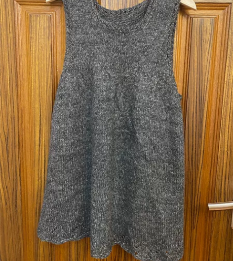 针织背心纯手工针织 感兴趣的话点“我想要”...