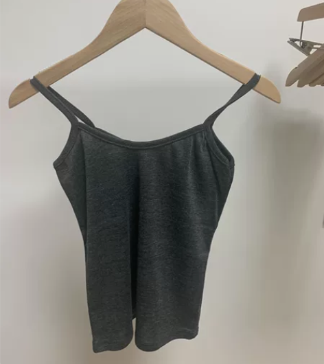 店铺清仓 灰色吊带背心 感兴趣的话点“我想...