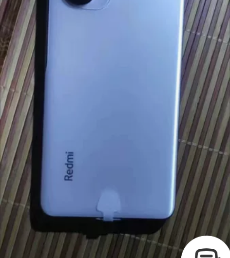 红米k40晴雪 6+128g 送原装充电器...