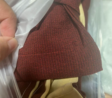 红与黑正绢和服綢 感兴趣的话点“我想要”和...