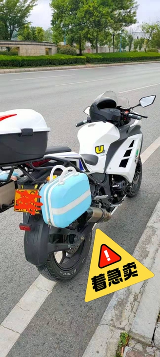 坤豪350 6档自己最快骑到130，有点小...