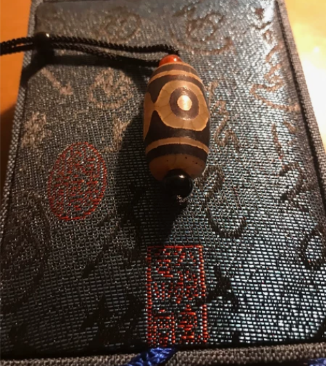 茶馆倒闭,清仓处理!三眼天珠,喜欢可以直接...