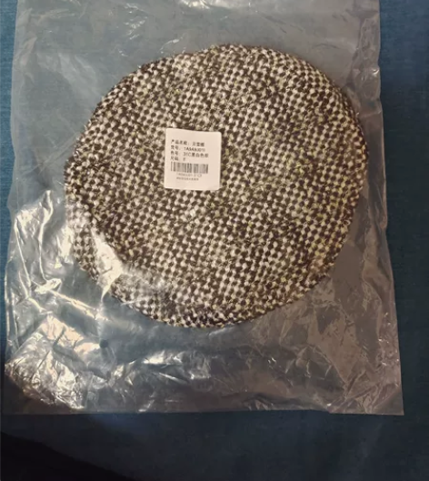 全新贝雷帽，包装袋还在，超洋气，19元包邮...
