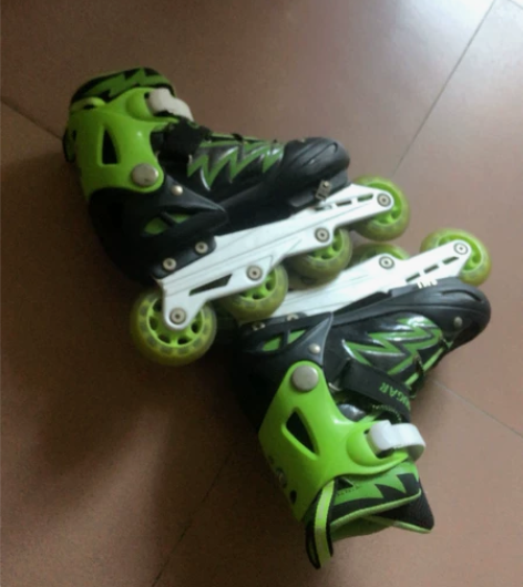 美洲狮溜冰鞋儿童初学者轮滑鞋男童滑轮鞋滑冰...