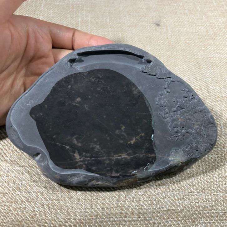 6.5寸纯青花老坑，研墨特别细腻，纯手工雕...