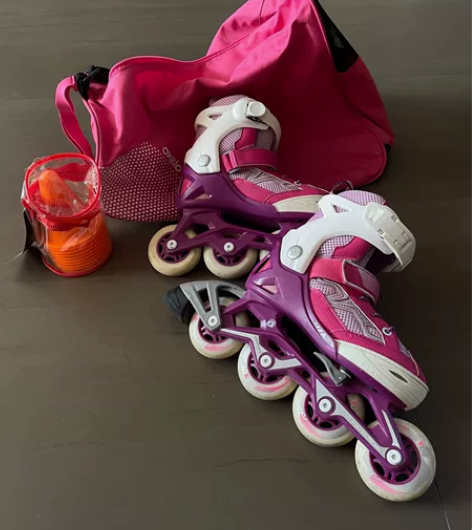 迪卡侬轮滑鞋溜冰鞋儿童初学者中大童可爱滑冰...