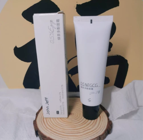 绿茶多酚面霜 仅使用三次  护肤品太多了出