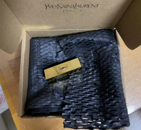 Ysl方管口红83烂番茄小样，全新的，小样...