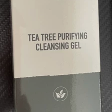 只轻 Tolight 茶树洁面啫喱 全新没...