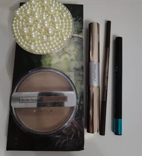 彩妆化妆品、气垫+高光+修容+眉笔+眼线笔...