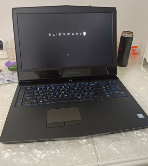 外星人笔记本电脑17R5 老公前两年买的电...