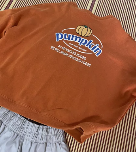 女士长袖,皮短裤。买回来没穿过几次。闲置在...