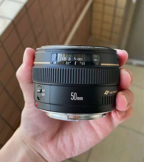 佳能50mm1.4镜头，非常新~ 无磕碰微...
