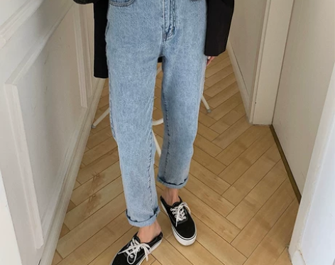 左边女装浅色直筒裤女长裤新款休闲裤子高腰牛...