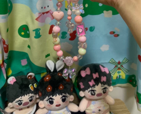 定制手机挂绳，可定制其他颜色。 手工制作，...