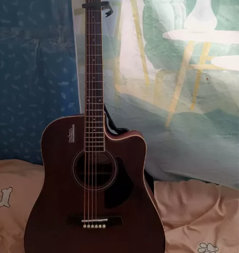 卢森吉他   适合初学者  购置新的闲置出...