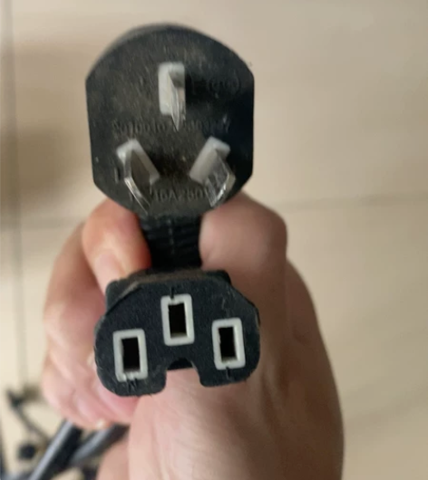 电饭煲，电脑主机电源线 感兴趣的话点“我想...