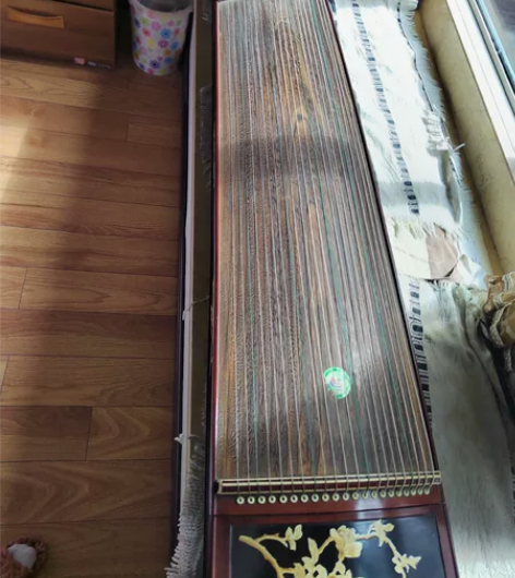 天籁，古筝一架，闲置在家中，之前是女儿学习...