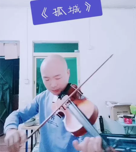 限这两天！！小提琴，物品交换，品质完好齐全...