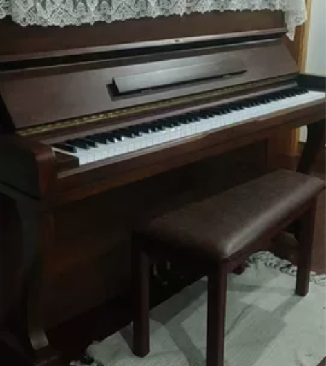因出国特价转让原装韩国三意钢琴一台、琴高1...