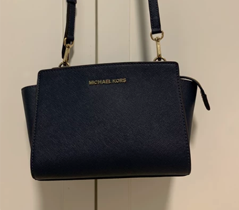 MK斜挎包 深蓝色 十字纹牛皮 经典款 背...