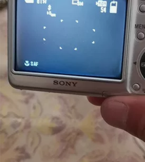 Sony/索尼t3相机，屏幕按键闪光灯都正...