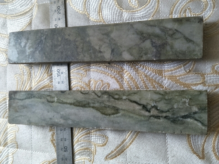 山水石镇纸，多面工，重576克长20厚1.4