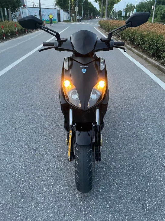 13年比亚乔运动健将125 发动机免检 一...