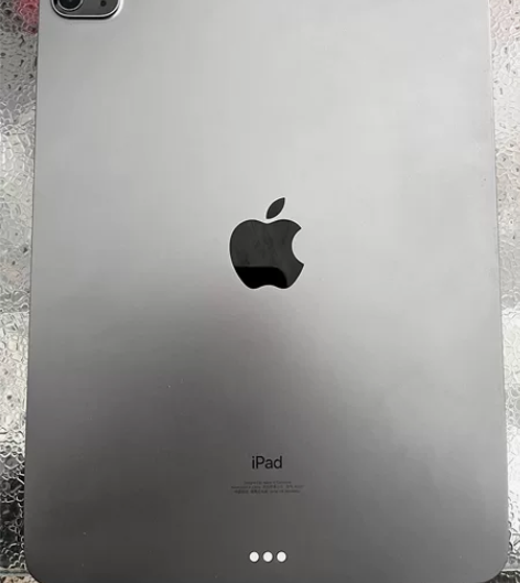 99新 无磕碰 原包装还在 ipad pr...