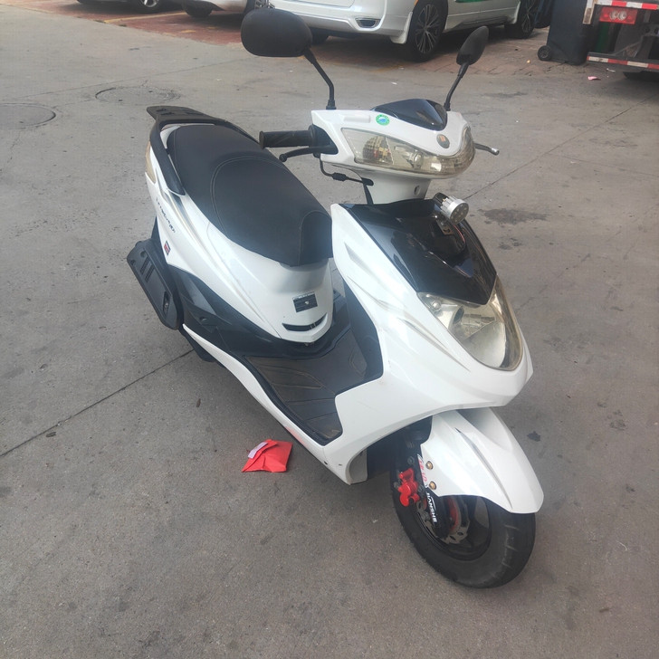 125摩托,性能好有劲,很新,非常不错,接...