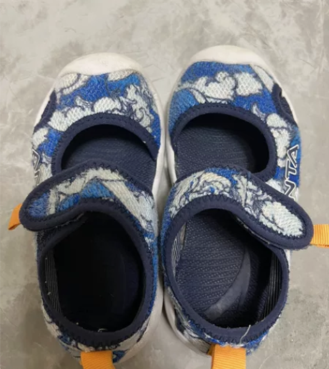 双十一大促，安踏童鞋，店里买的今年新款，内...