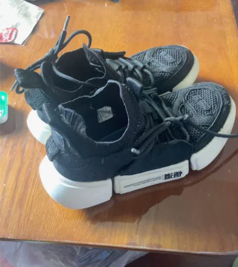 正品李宁悟道女鞋36码，599专卖店买的，...