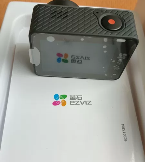 萤石S2的运动相机，行车记录仪   昨天拆...