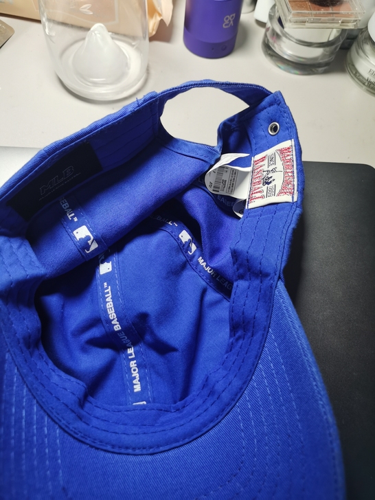 mlb帽子,毒上购入,因为自己脸型不合适想...