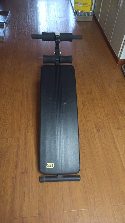 仰卧板卖来试了一下 因腰有问题不能强烈运动...