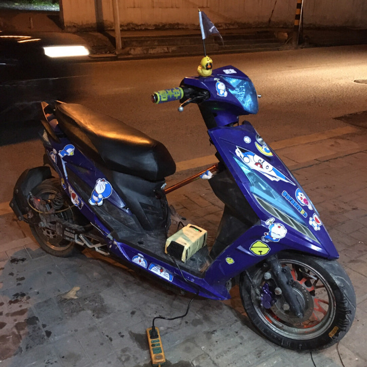 96V电摩鬼火，无电池，出车架！懂的人来！
