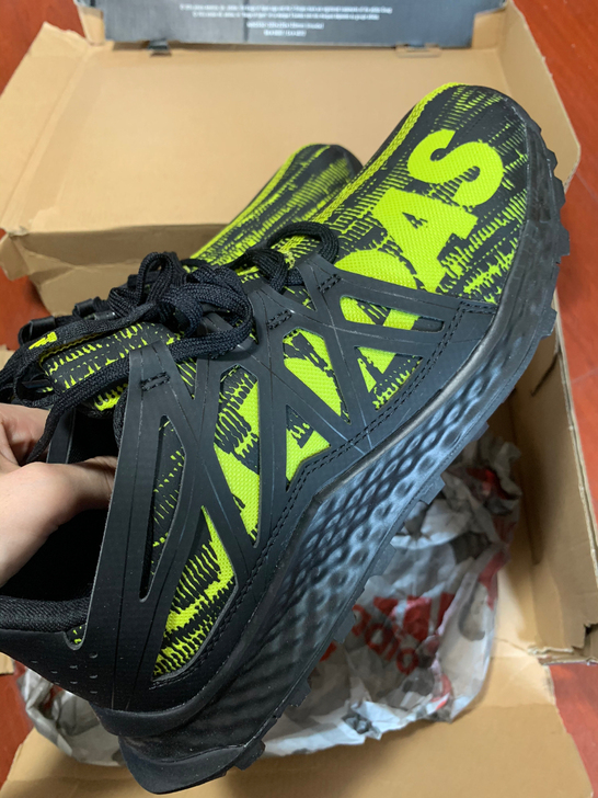 阿迪达斯40码男子跑步鞋BB7108全新 ...