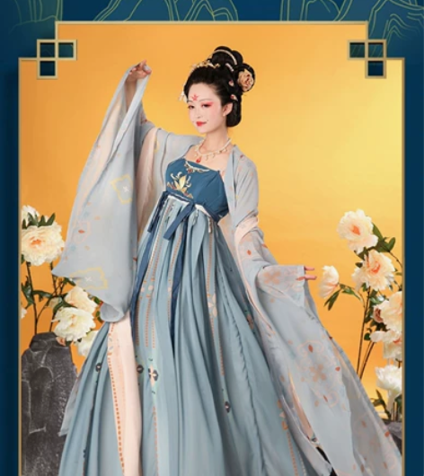 只试穿一次，未穿出街过，急出[送花] 送发...