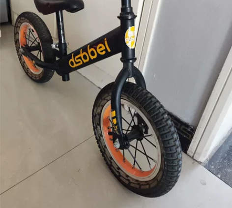 儿童平衡车 孩子已经学会骑自行车,平衡车就...