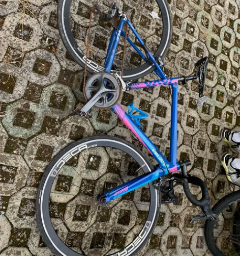 java公路车不骑了便宜出 感兴趣的话点“...